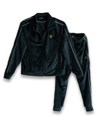 Fekete bársony melegítőszett